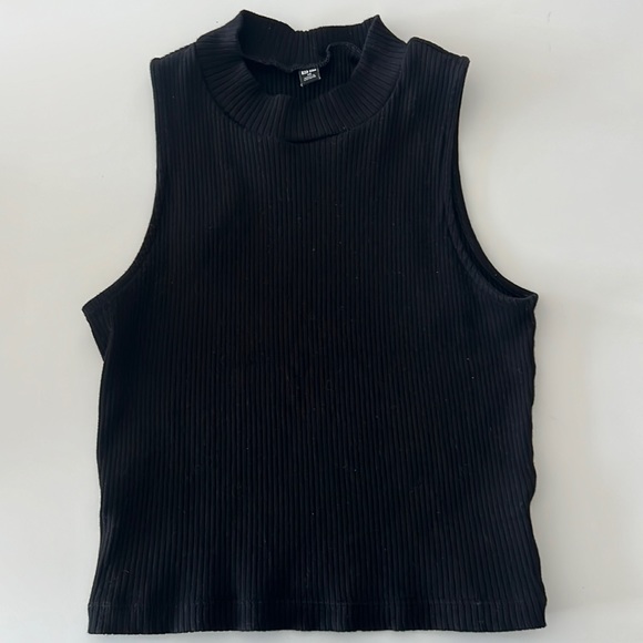 Uniqlo Tops - Black tank top turtleneck
